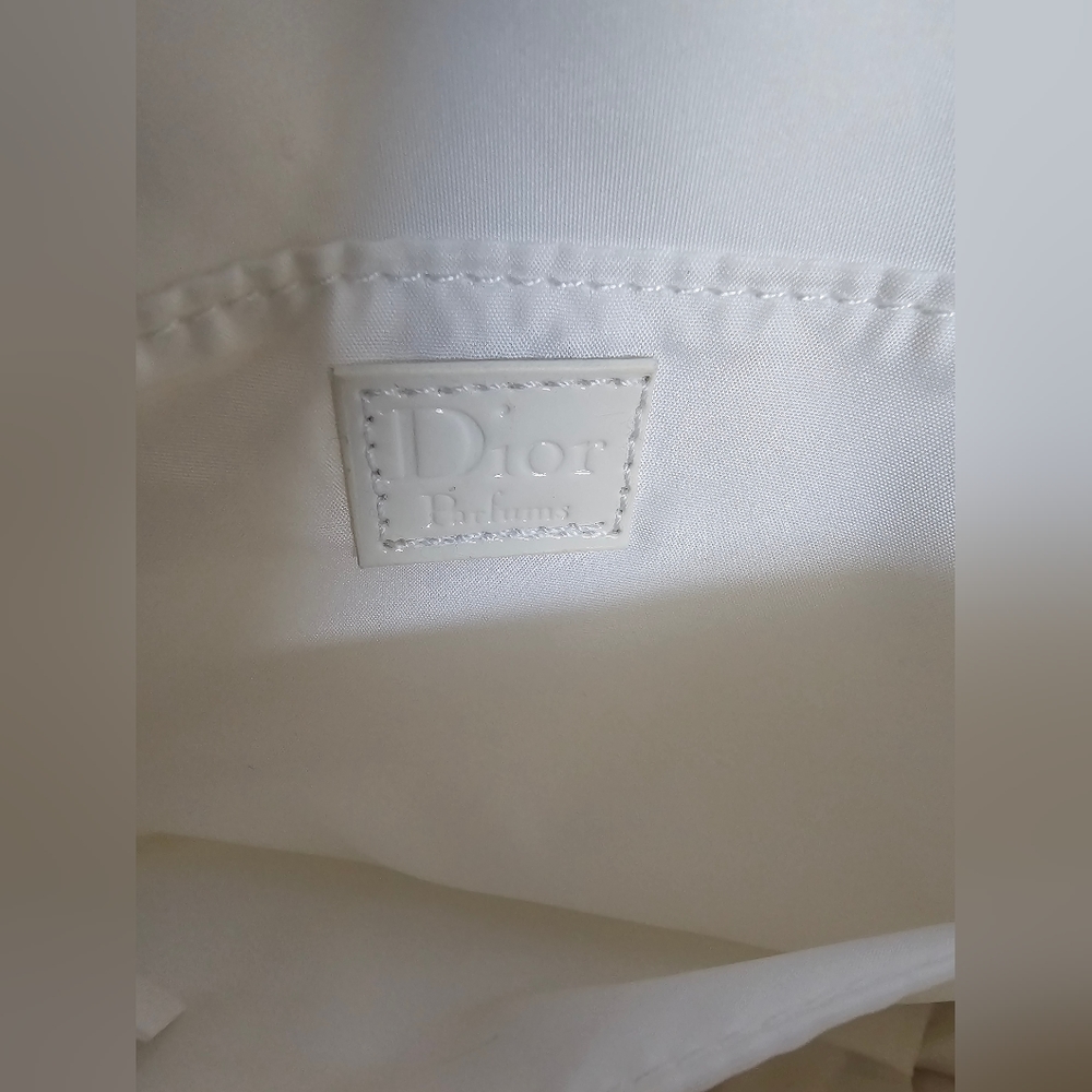 Dior Parfums White Satin Makeup Purse EUC - Picture 10 of 14
